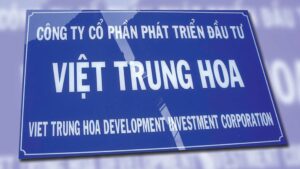 Bảng Hiệu Mica Trang Trí Cửa Hàng